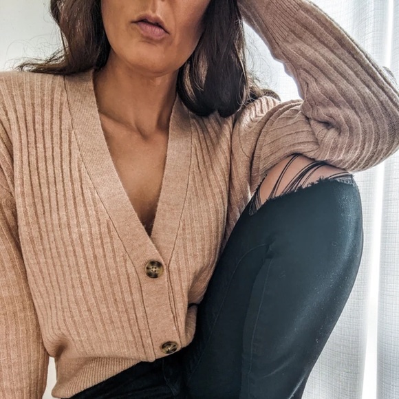 NWT! - Black Tape | Button Down Oversize Cardigan - Picture 2 of 16